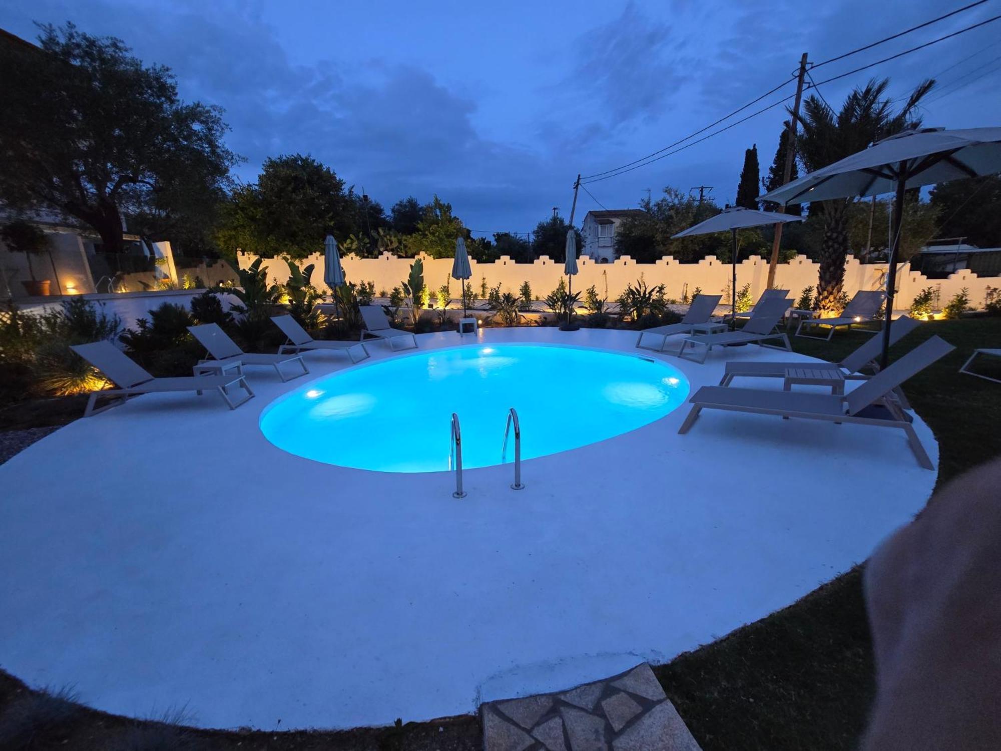Loadstar Rooms & Suites Kontokali Exterior foto