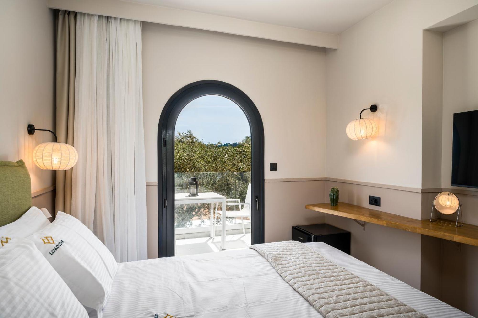 Loadstar Rooms & Suites Kontokali Exterior foto