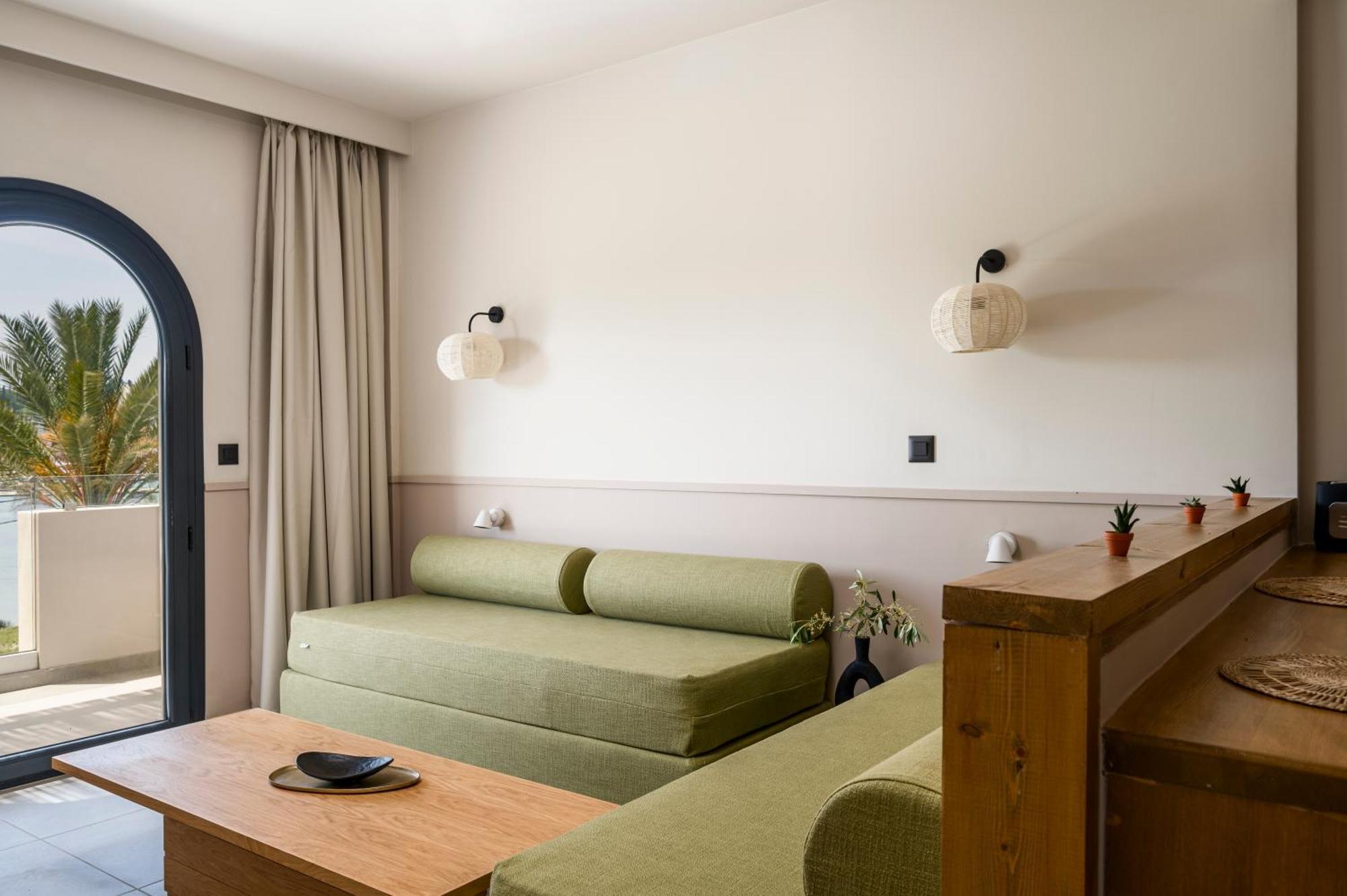 Loadstar Rooms & Suites Kontokali Exterior foto